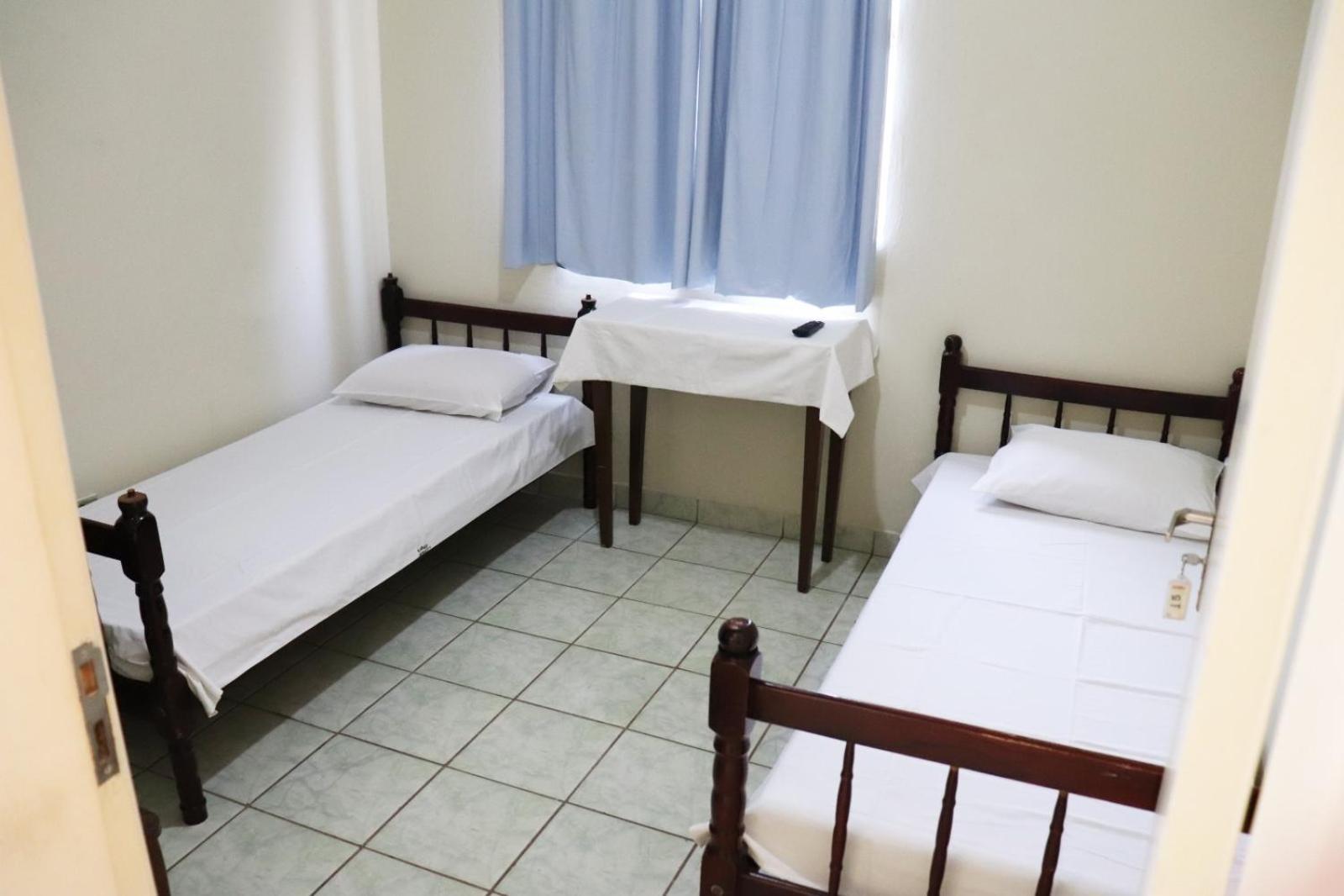 Hotel Gringos ロンドリーナ エクステリア 写真