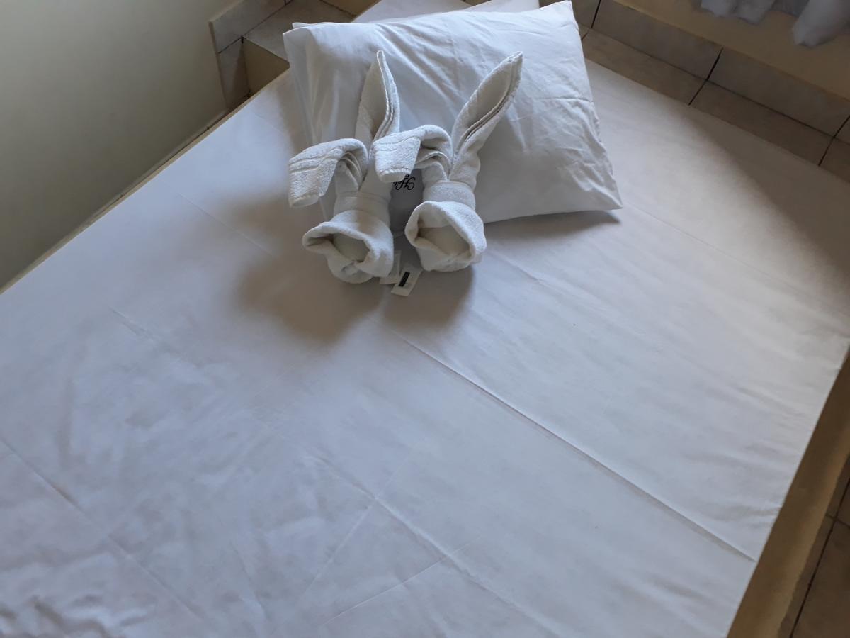 Hotel Gringos ロンドリーナ エクステリア 写真